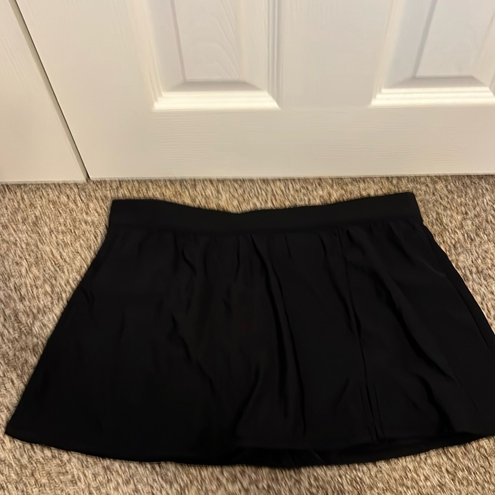 Women’s black swim skirt